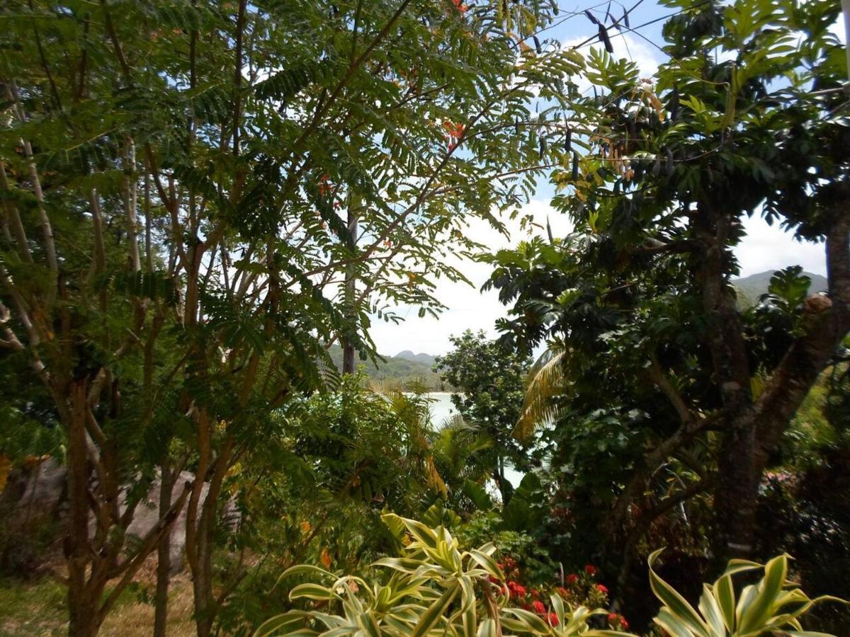 Gigi'S Self Catering Apartment Port Glaud Exterior photo